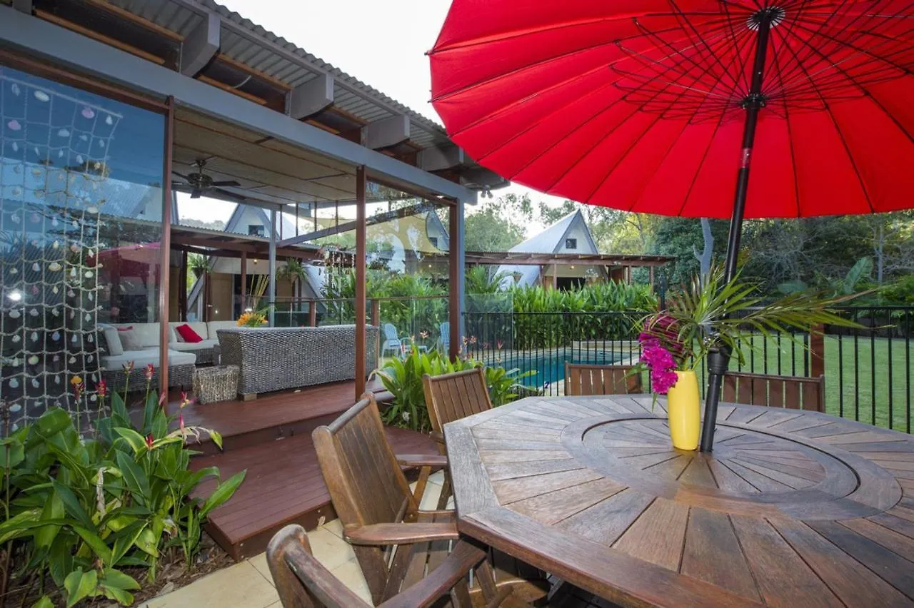 Holiday home Serene Place Nelly Bay Australia